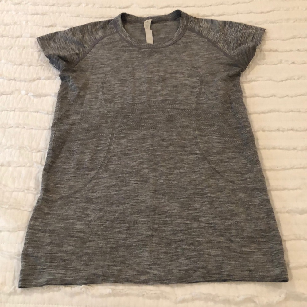 Lululemon Swiftly Shortsleeve, Size 8